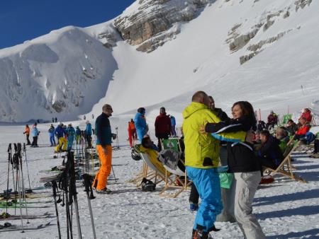 IZJEMNA SNEŽNA VESELICA NA SMUČIŠČU KANIN 16