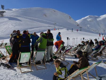 IZJEMNA SNEŽNA VESELICA NA SMUČIŠČU KANIN 18