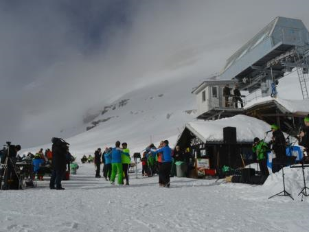 IZJEMNA SNEŽNA VESELICA NA SMUČIŠČU KANIN 26