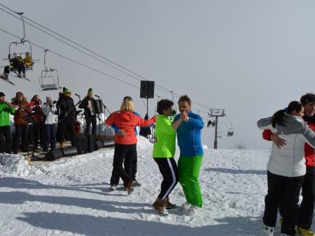 IZJEMNA SNEŽNA VESELICA NA SMUČIŠČU KANIN 28