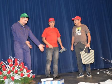 ŽUPANOV NOVOLETNI SPREJEM 7