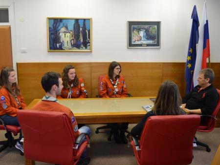 LUČ MIRU IZ BETLEHEMA 9