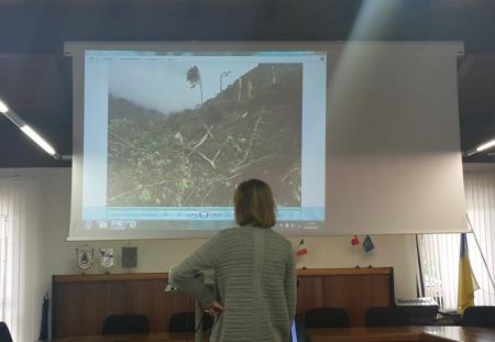 NOVINARSKA KONFERENCA V REZIJI 15