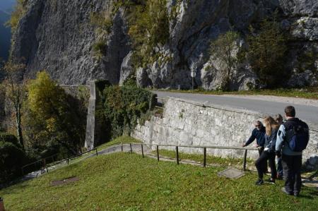 UREDITEV CESTNEGA ODSEKA KLUŽE 4