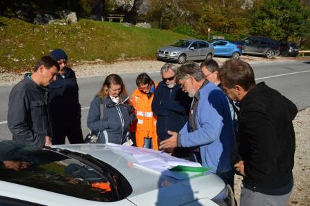 UREDITEV CESTNEGA ODSEKA KLUŽE 8