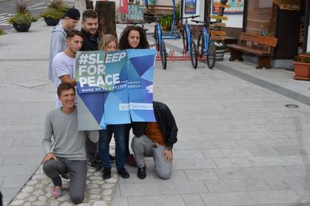 MEDNARODNA KAMPANJA SLEEP FOR PEACE 11
