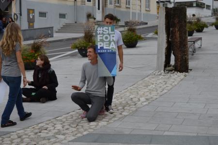 MEDNARODNA KAMPANJA SLEEP FOR PEACE 13