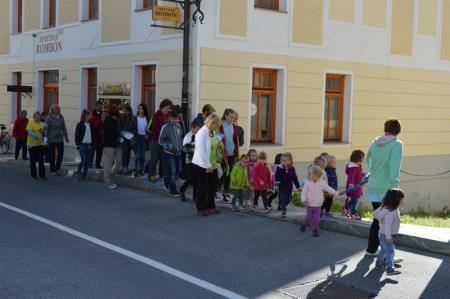 SPREHOD ZA SPOMIN 12