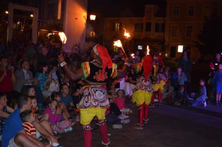 ČILE, BENIN IN ŠRILANKA OČARALI OBČINSTVO 26