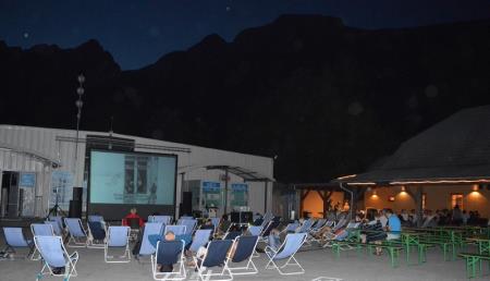 PRVI FILM LETNEGA KINA Z ODLIČNO UDELEŽBO 4