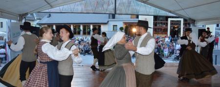 FESTIVAL FOLKLORNIH SKUPIN 11