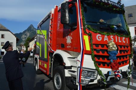 PREVZEM GASILSKEGA VOZILA 24