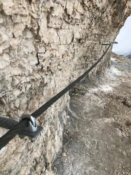 DRUŽINSKA »FERATA« NA 2391 METRIH NAD MORJEM 1