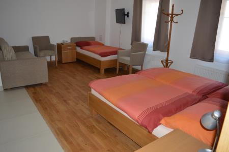 ODPRTJE GARNI HOTELA V BOVCU 2