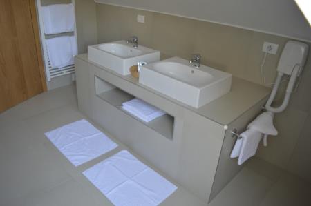 ODPRTJE GARNI HOTELA V BOVCU 10