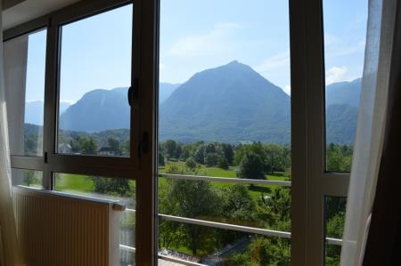 ODPRTJE GARNI HOTELA V BOVCU 12