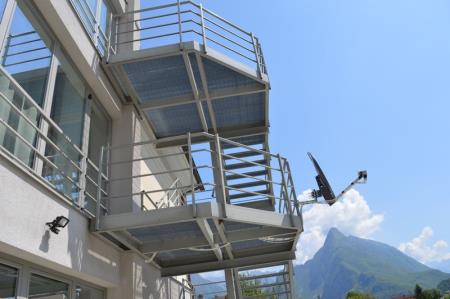 ODPRTJE GARNI HOTELA V BOVCU 28