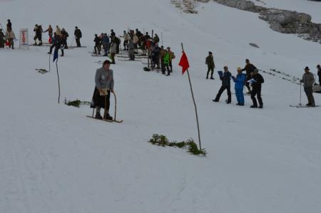 EMAVS PONOVNO NA KANINU 33