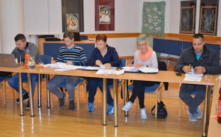 ZAKLJUČENA 18. REDNA SEJA OBČINSKEGA SVETA OBČINE BOVEC 6