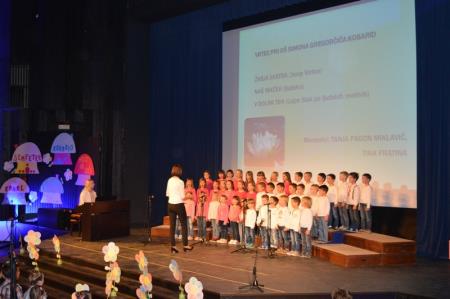 8.FESTIVAL OTROŠKIH PESMI IN PLESOV 12