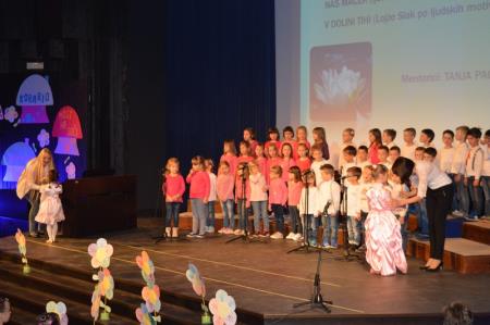 8.FESTIVAL OTROŠKIH PESMI IN PLESOV 13