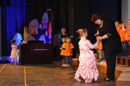 8.FESTIVAL OTROŠKIH PESMI IN PLESOV 22