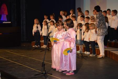 8.FESTIVAL OTROŠKIH PESMI IN PLESOV 23