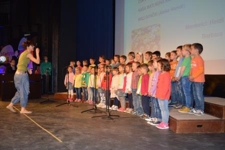 8.FESTIVAL OTROŠKIH PESMI IN PLESOV 31