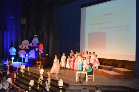 8.FESTIVAL OTROŠKIH PESMI IN PLESOV 36