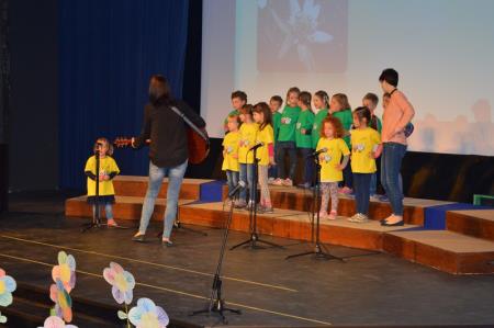 8.FESTIVAL OTROŠKIH PESMI IN PLESOV 52