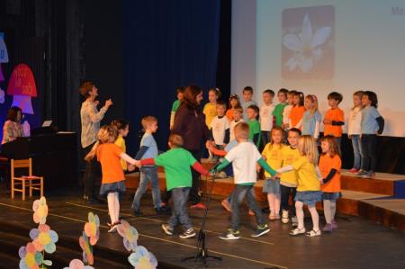 8.FESTIVAL OTROŠKIH PESMI IN PLESOV 66