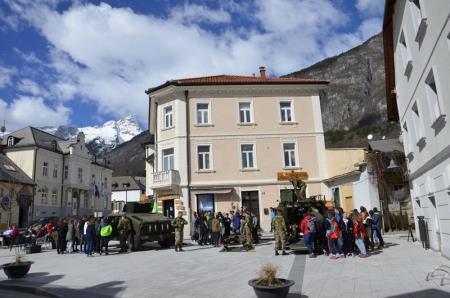 PREDSTAVITEV VOJAŠKEGA POKLICA 1