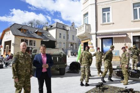 PREDSTAVITEV VOJAŠKEGA POKLICA 18