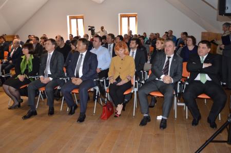 POSVET POTENCIALI IN IZZIVI TURIZMA V DOLINI SOČE 13