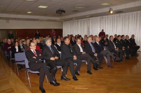 RAZSTAVA FOTOGRAFIJ IN HAIKUJEV NA TEMO 1. SVETOVNE VOJNE 2