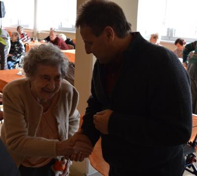 OBISK STANOVALCEV DOMOV UPOKOJENCEV 5