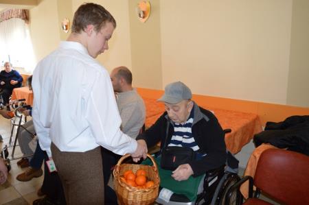 OBISK STANOVALCEV DOMOV UPOKOJENCEV 8