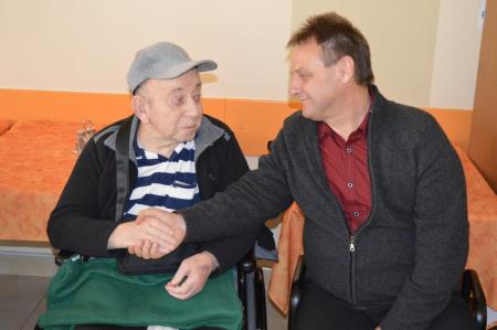 OBISK STANOVALCEV DOMOV UPOKOJENCEV 9