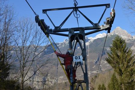 OPRAVLJENA REŠEVALNA VAJA 12