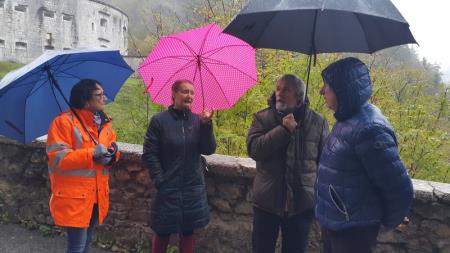 OBETA SE UREDITEV CESTNEGA ODSEKA KLUŽE 5