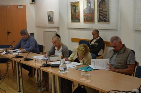 ZAKLJUČENA 13. REDNA SEJA OBČINSKEGA SVETA OBČINE BOVEC 4