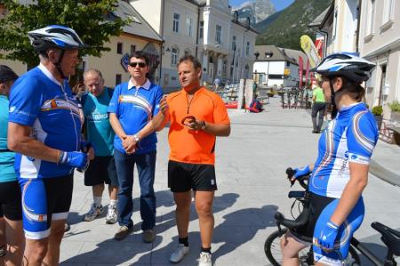 KOLESARIM, DA POMAGAM TUDI V BOVCU 9