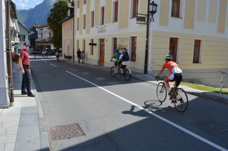 KOLESARIM, DA POMAGAM TUDI V BOVCU 18