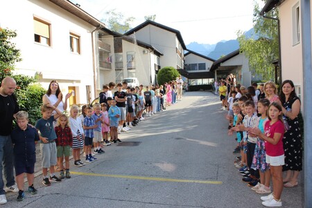SPREJEM PRVOŠOLČKOV NA OŠ BOVEC